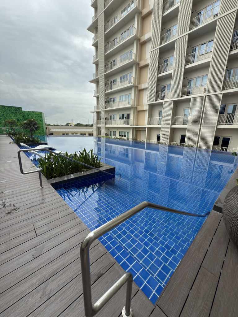 Park McKinley West lap pool at the amenity deck